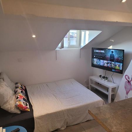 Apartament Studette Independante Hyeres Gare Particulier Zewnętrze zdjęcie