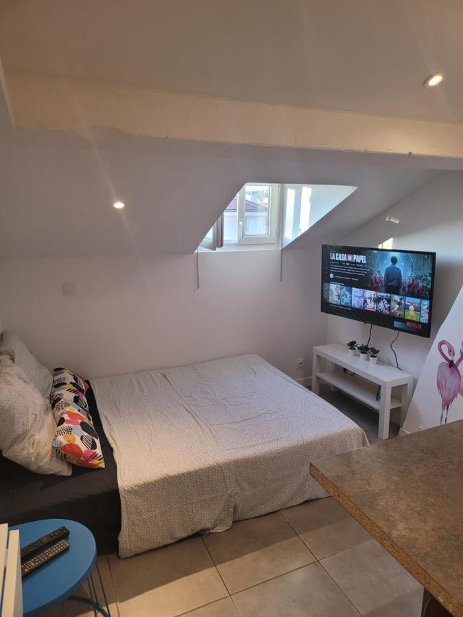 Apartament Studette Independante Hyeres Gare Particulier Zewnętrze zdjęcie